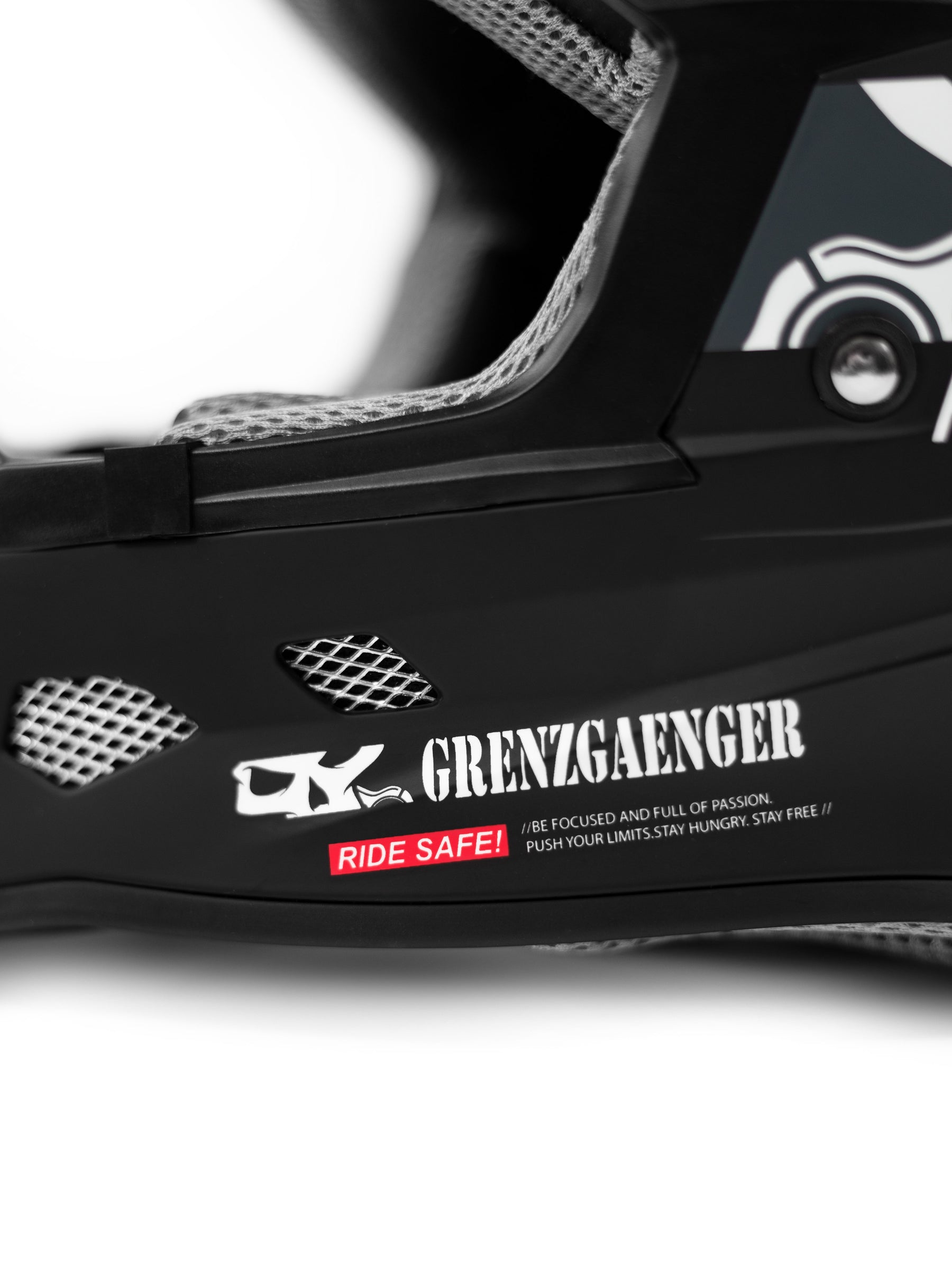 Triple F Helmet Black