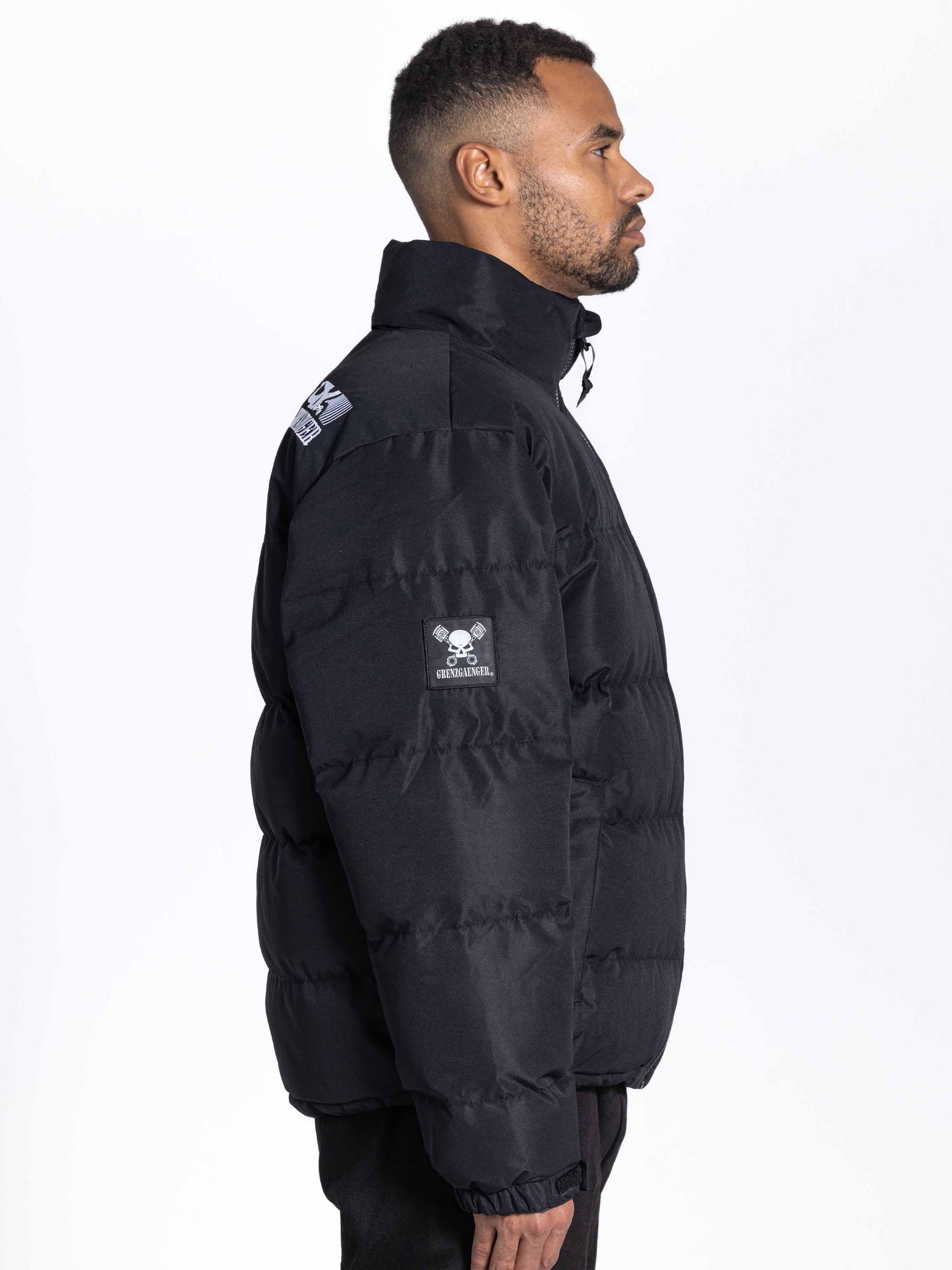 Grenzgaenger Puffer - black