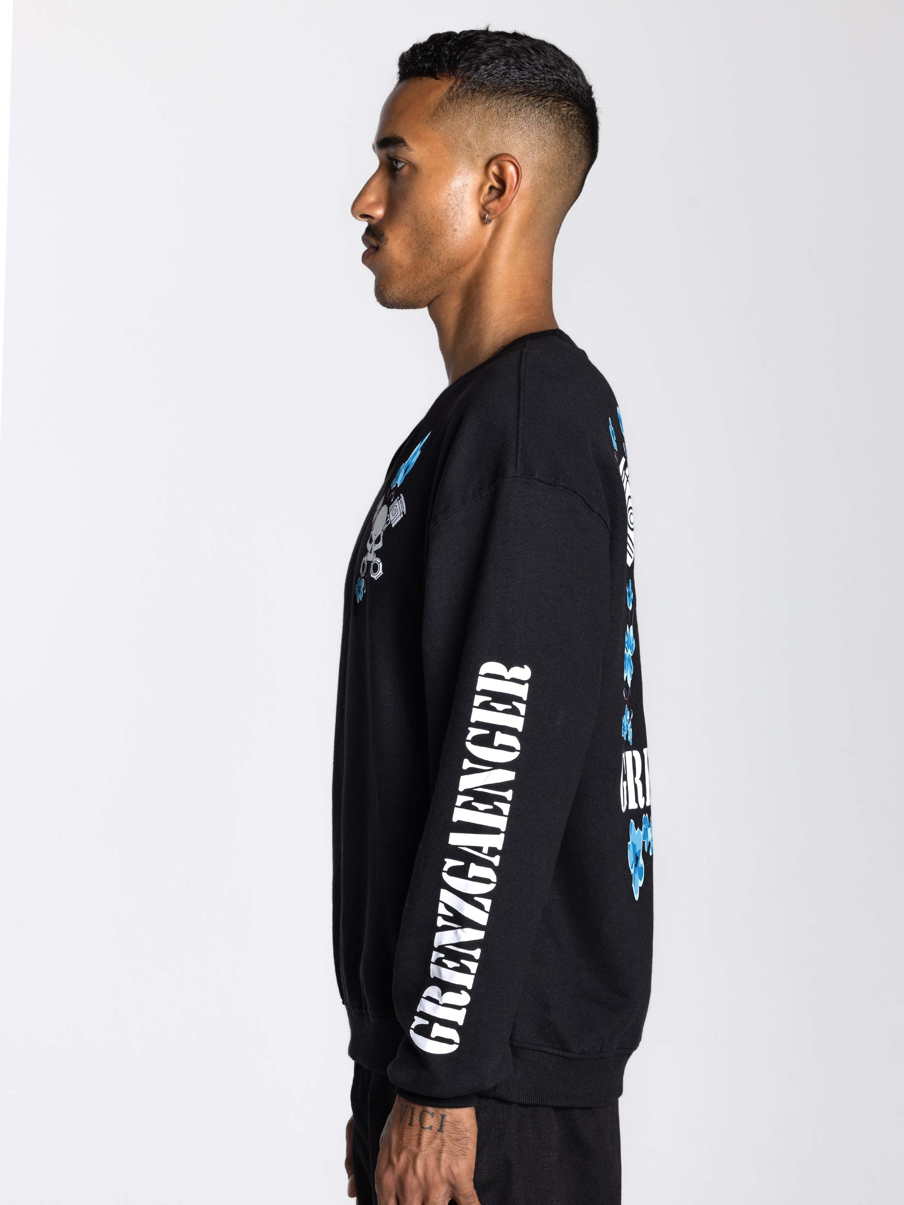 Cherry Blossom Crewneck arctic blue